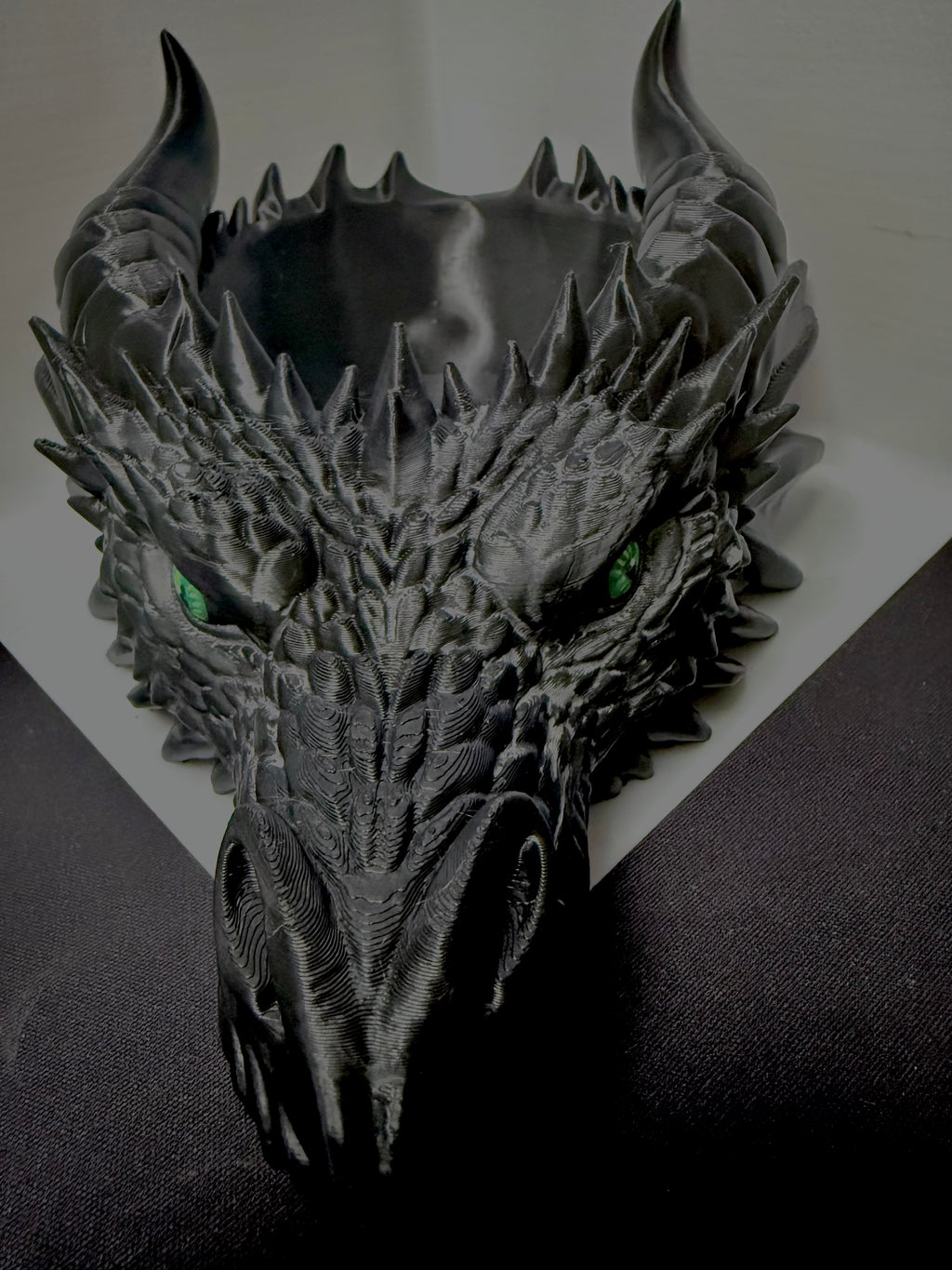 Svart drakskål i PLA – mystik möter funktion
