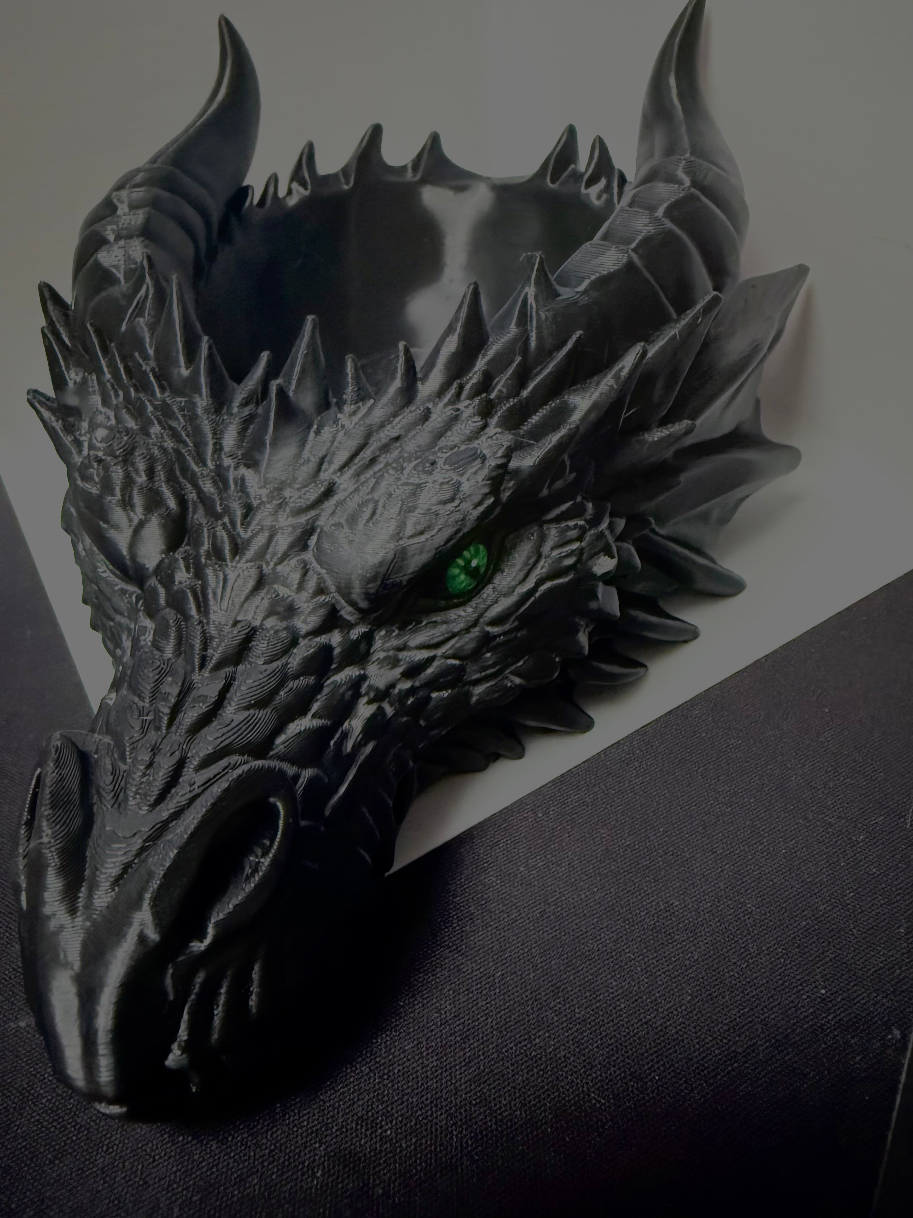 Svart drakskål i PLA – mystik möter funktion