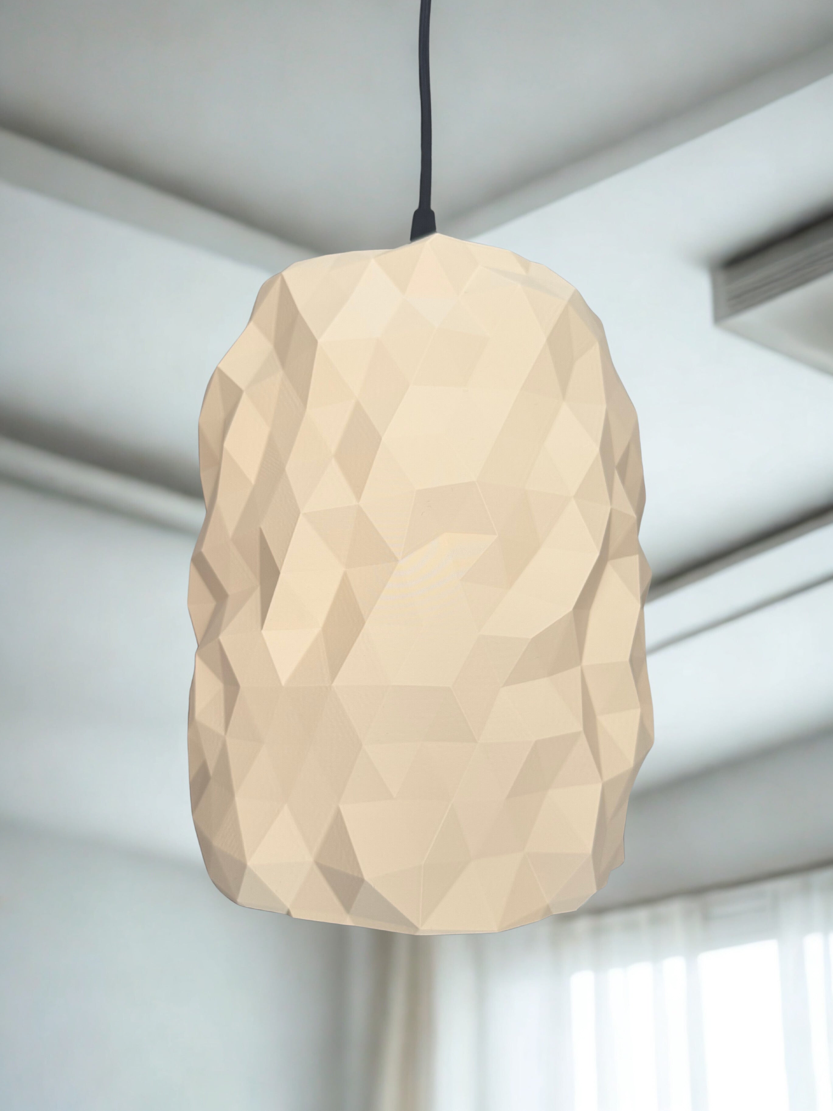 Geometrisk elegans möter modern minimalism.